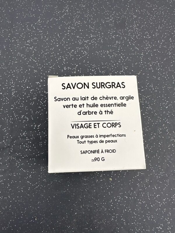 129ecebe-69a5-4661-b10c-b1d01c2436c4 Savon au lait de chèvre, argile verte, et huile essentielle d’arbre à thé